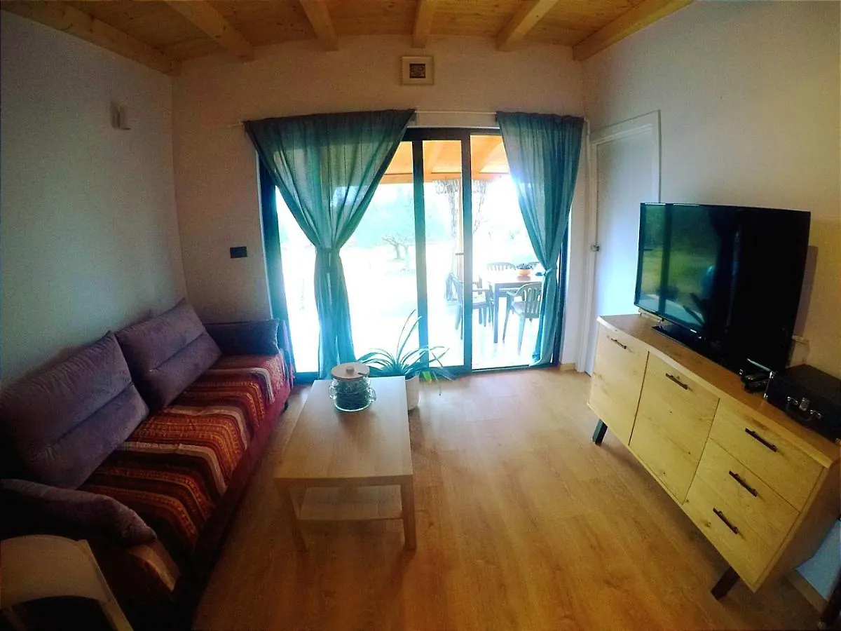 Nature Home Eco-Friendly Pet-Friendly Fazana Apartment